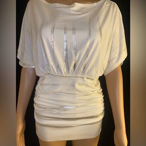 White stretch shirt with silver design